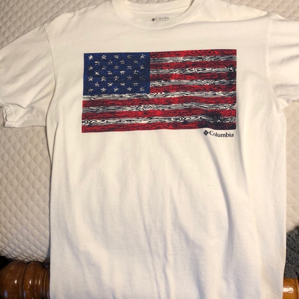 Columbia tee shirt